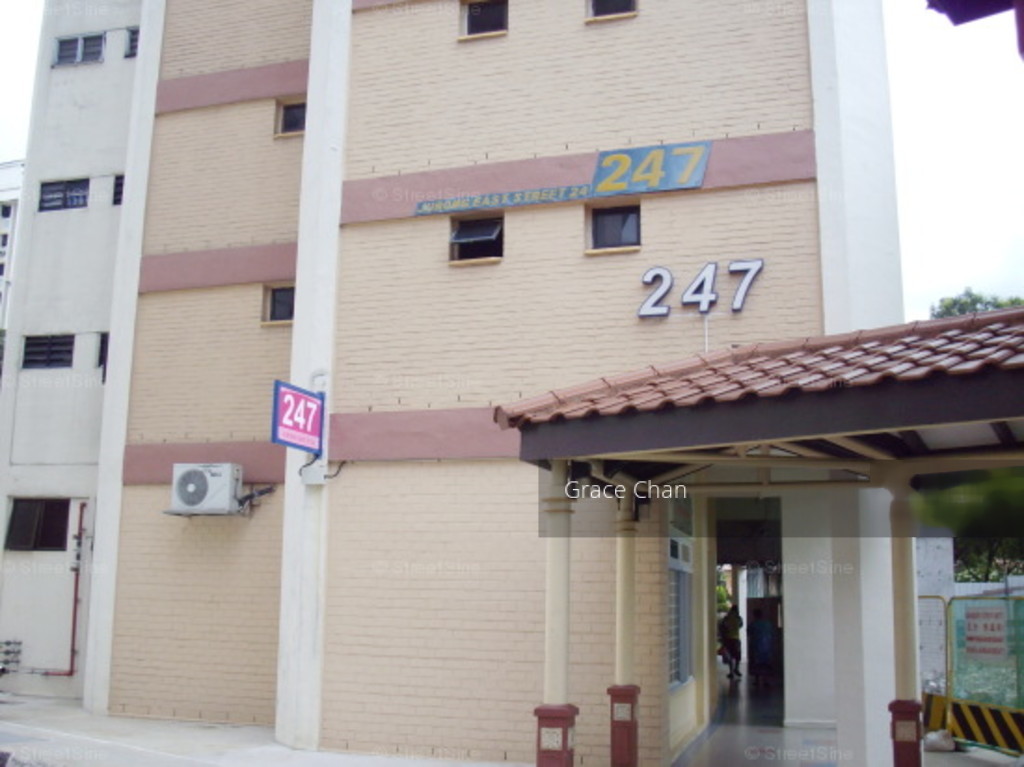 Blk 247 Jurong East Street 24 (Jurong East), HDB 3 Rooms #181750992